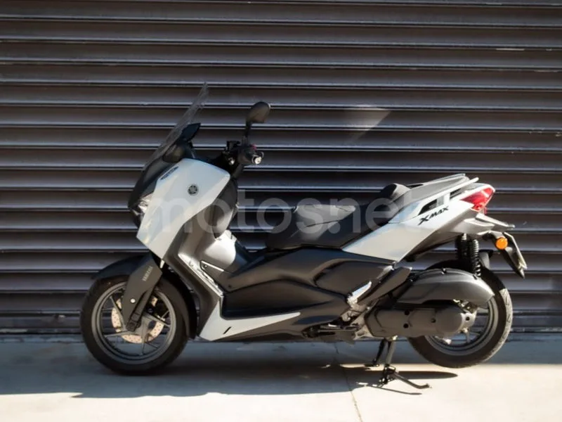 Yamaha XMAX 125 - Vista 14