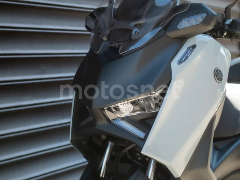 Yamaha XMAX 125 - Vista 16