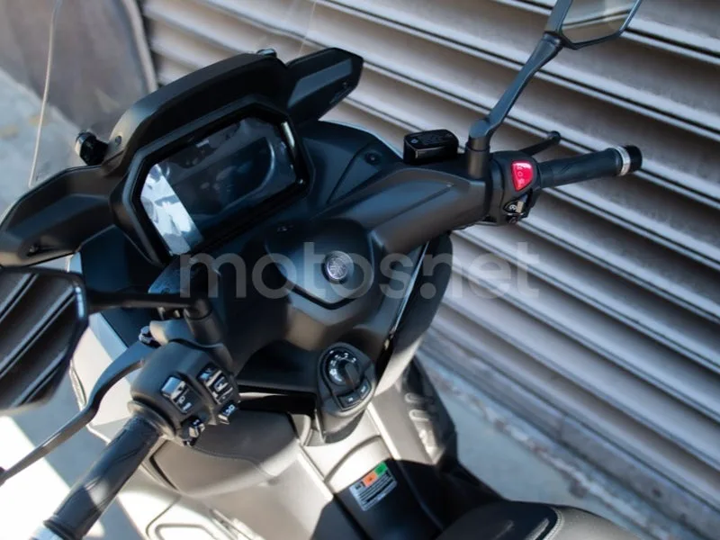 Yamaha XMAX 125 - Vista 20