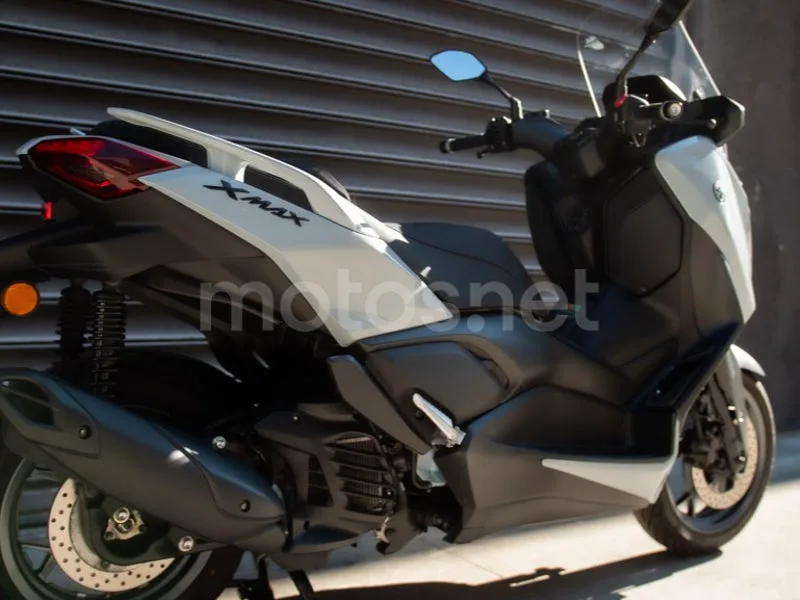Yamaha XMAX 125 - Vista 6