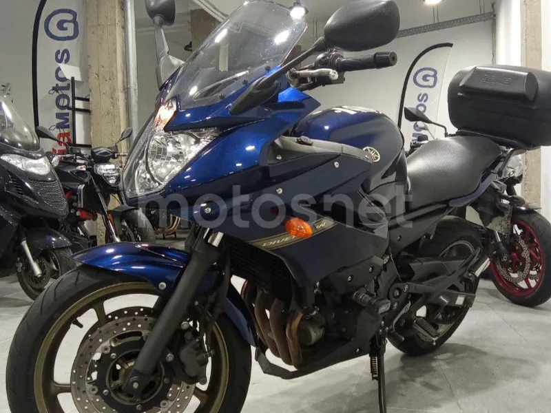 Yamaha XJ6 Diversion N - Vista 8