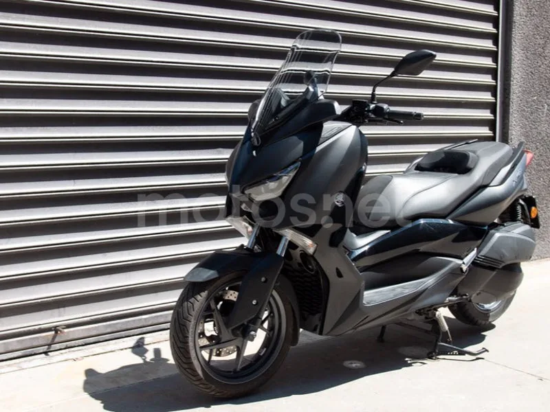 Yamaha XMAX 300 - Vista 11