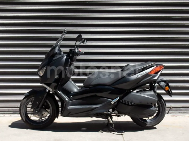 Yamaha XMAX 300 - Vista 10