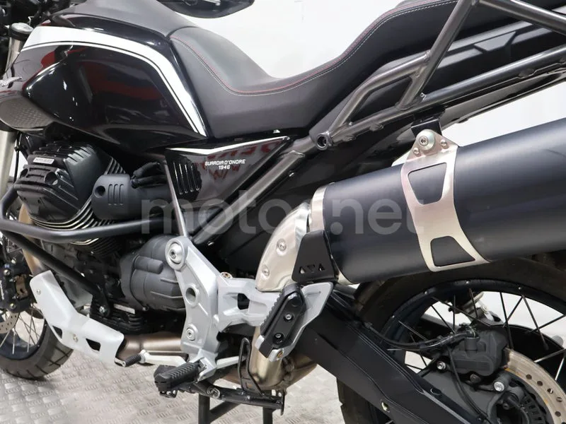 Moto Guzzi V85 TT - Vista 14