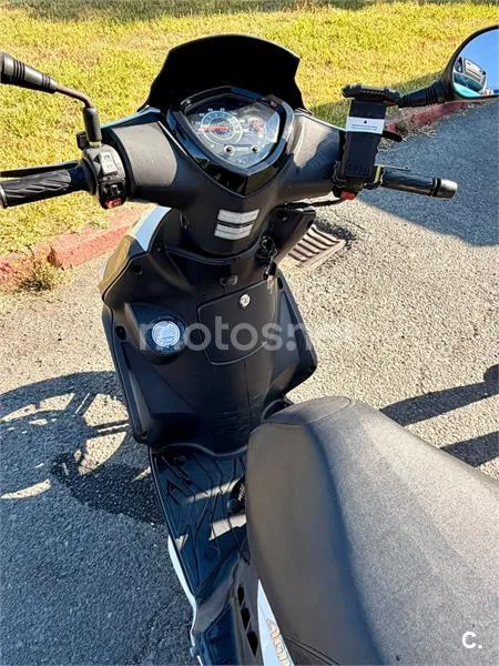 Kymco Agility City 125 - Vista 6