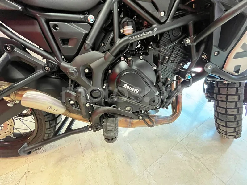Benelli TRK 702 X - Vista 11