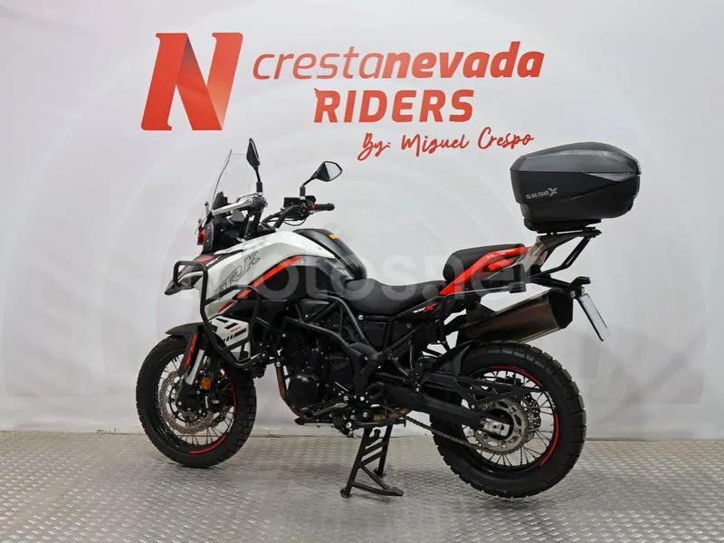 Benelli TRK 702 X - Vista 10