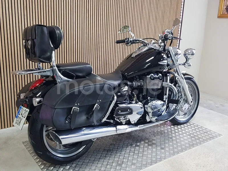 Triumph Thunderbird 1600 - Vista 3