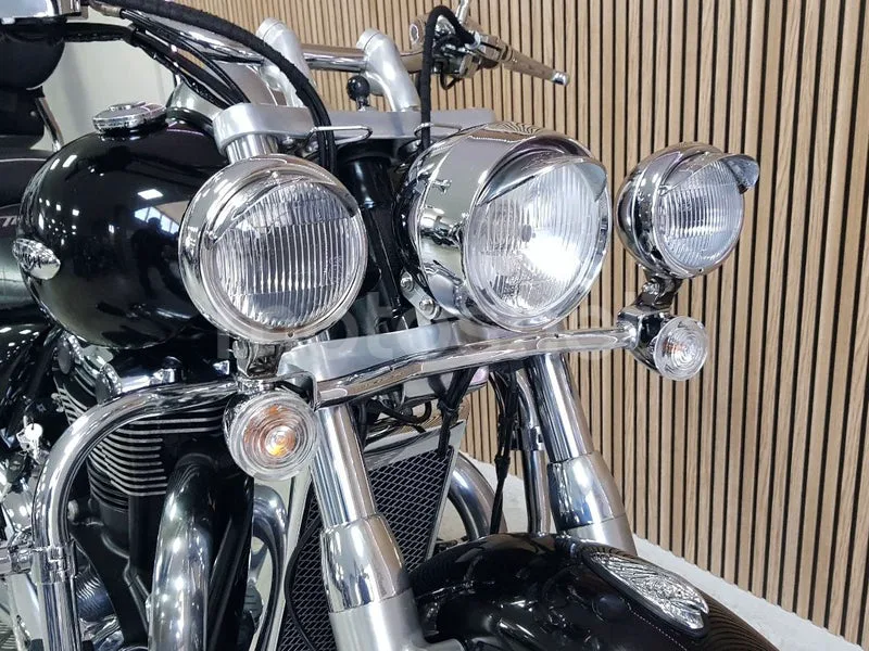 Triumph Thunderbird 1600 - Vista 4