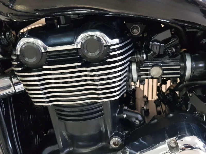 Triumph Thunderbird 1600 - Vista 40