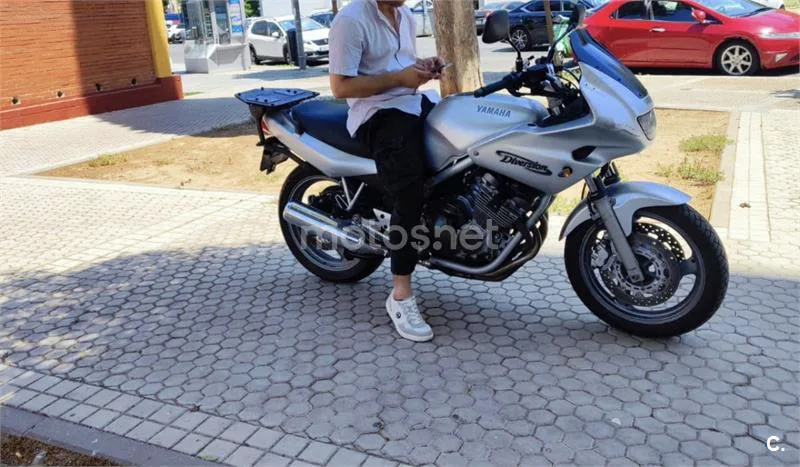 Yamaha XJ600S Diversion 700 € 2002 Sevilla - 1