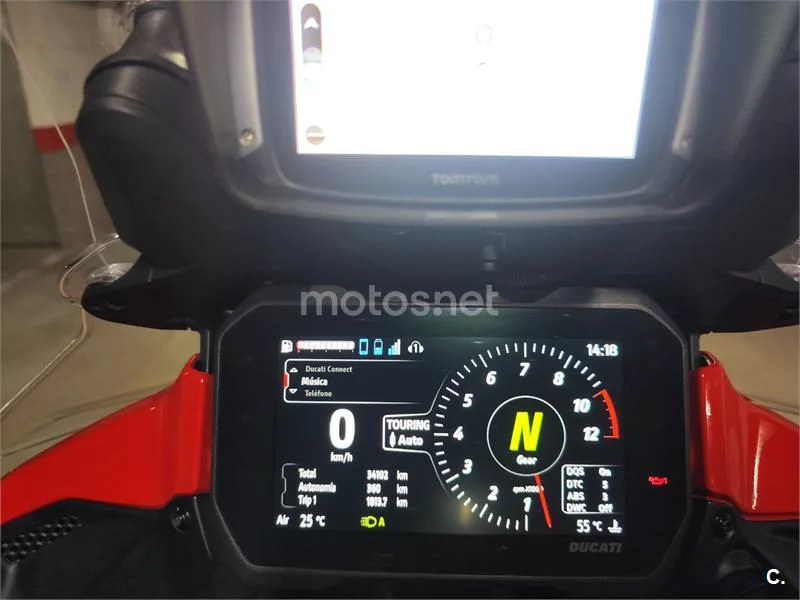 Ducati Multistrada V4 - Vista 4