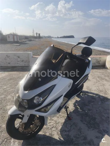 Daelim S3 125 FI Touring 1600 € 2016 Granada - 2