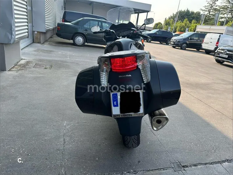 Honda NT700V Deauville - Vista 3