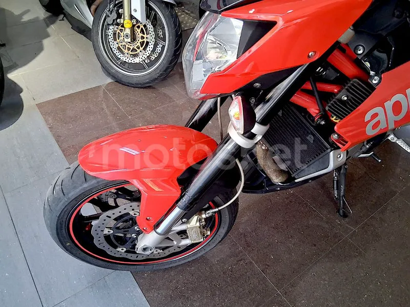 Aprilia Shiver 750 - Vista 12