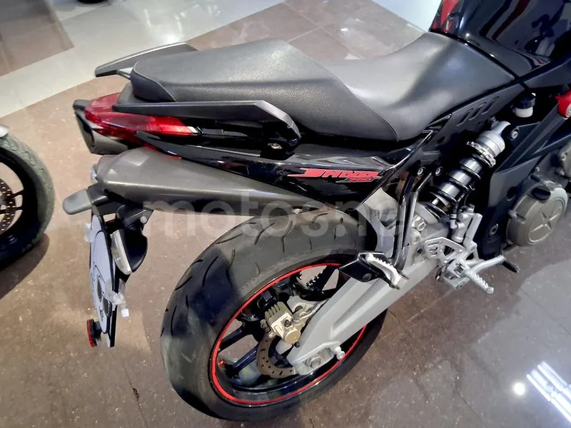 Aprilia Shiver 750 - Vista 16