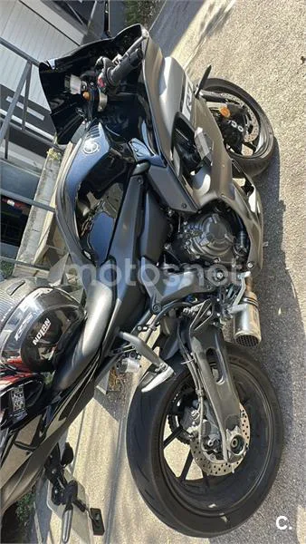 Yamaha YZF-R7 - Vista 4