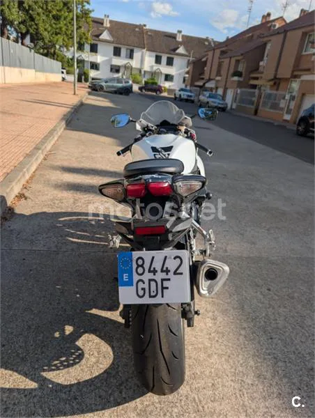 Suzuki GSX-R600 - Vista 4