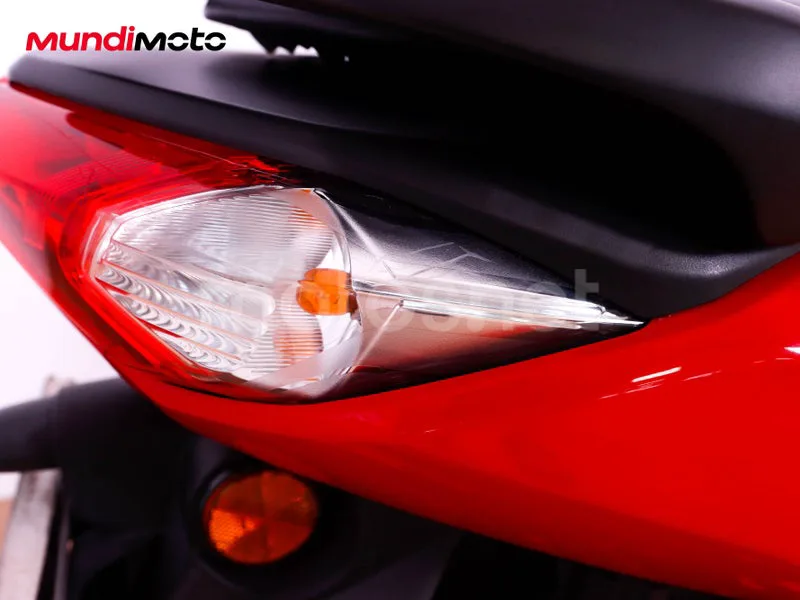 Yamaha NMAX - Vista 16