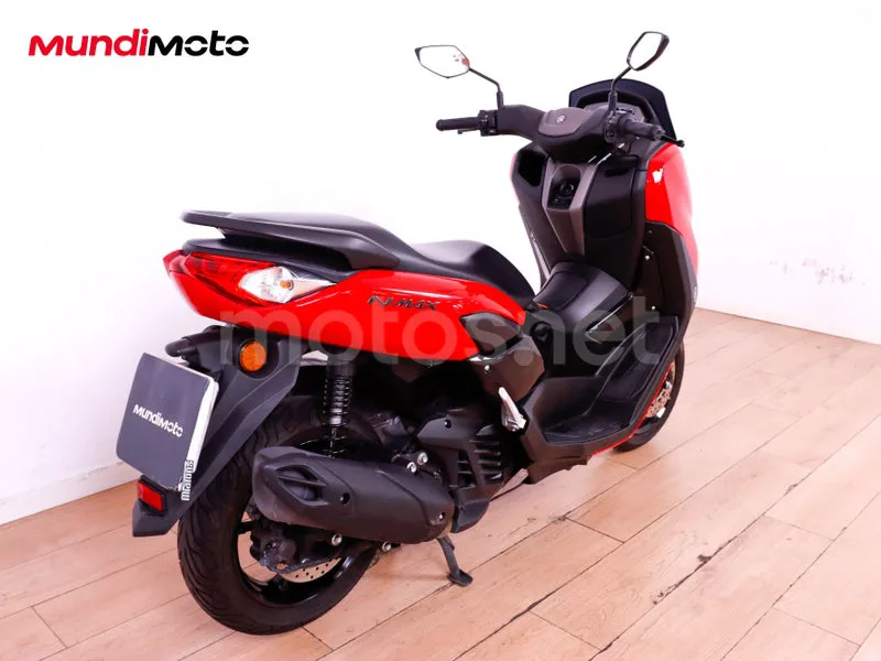 Yamaha NMAX - Vista 3