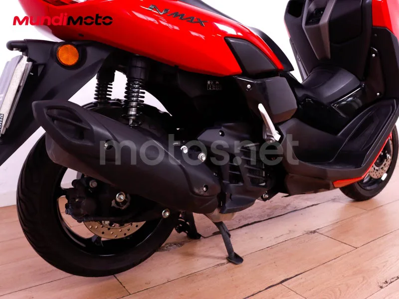 Yamaha NMAX - Vista 4