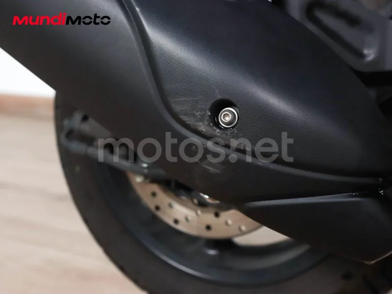 Yamaha NMAX - Vista 42