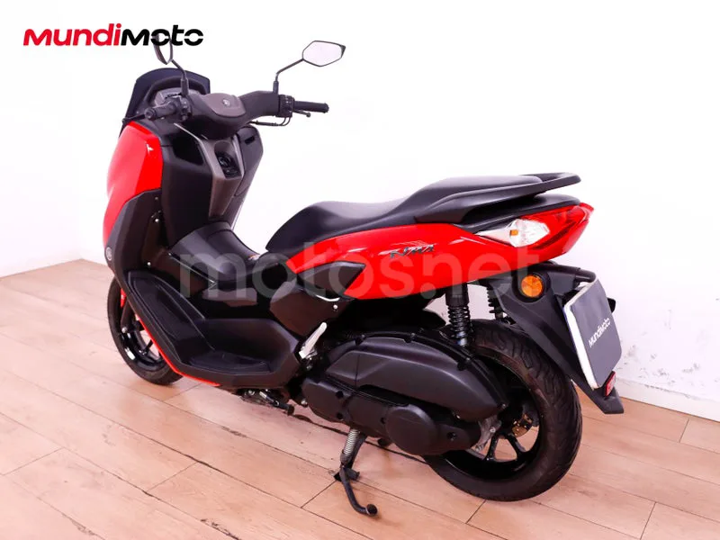 Yamaha NMAX - Vista 8