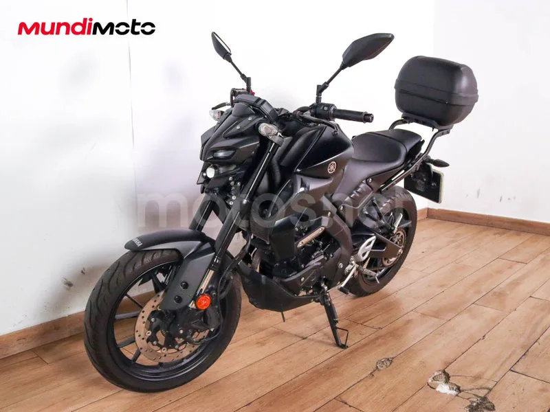 Yamaha MT-125 - Vista 7