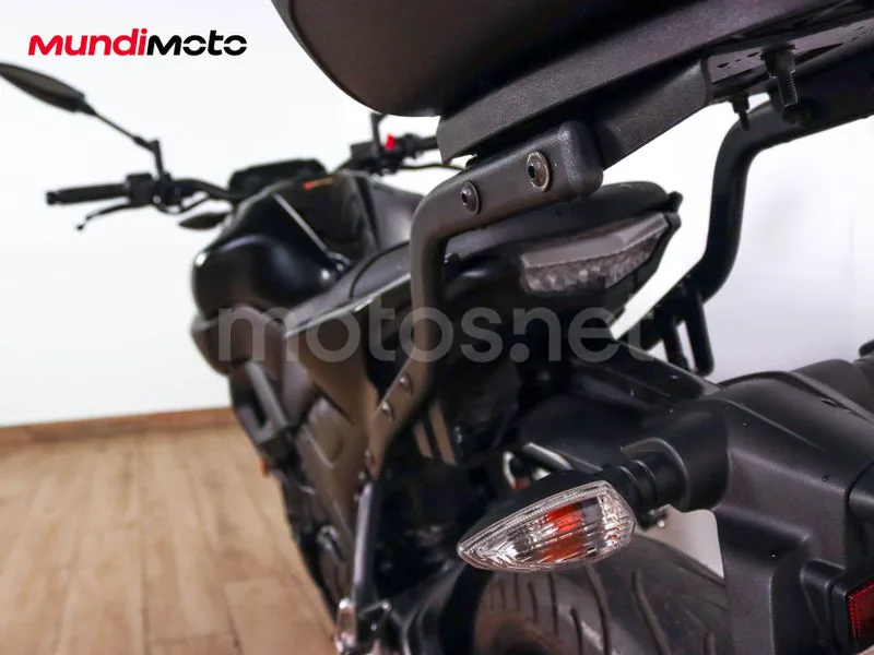 Yamaha MT-125 - Vista 9