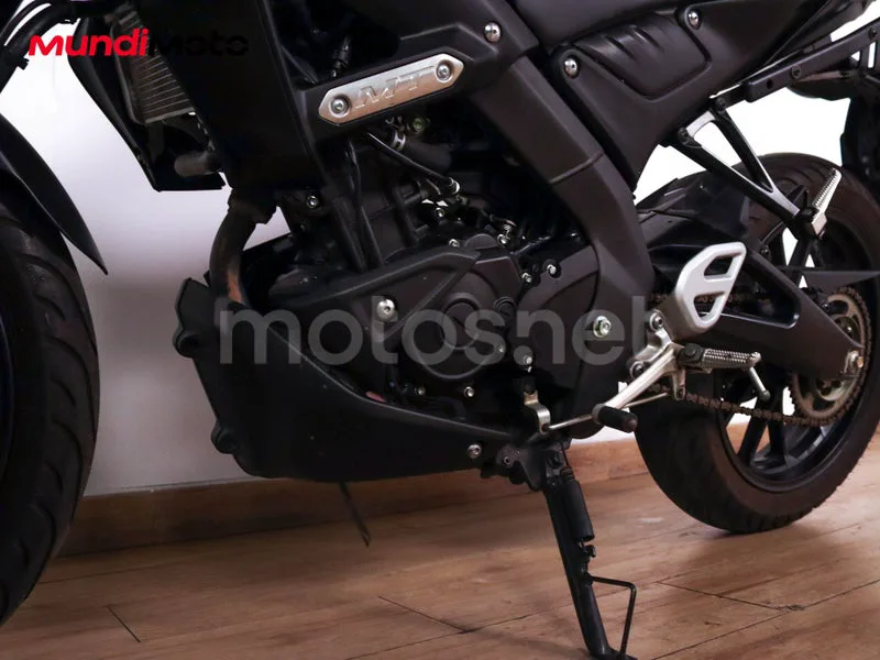 Yamaha MT-125 - Vista 10