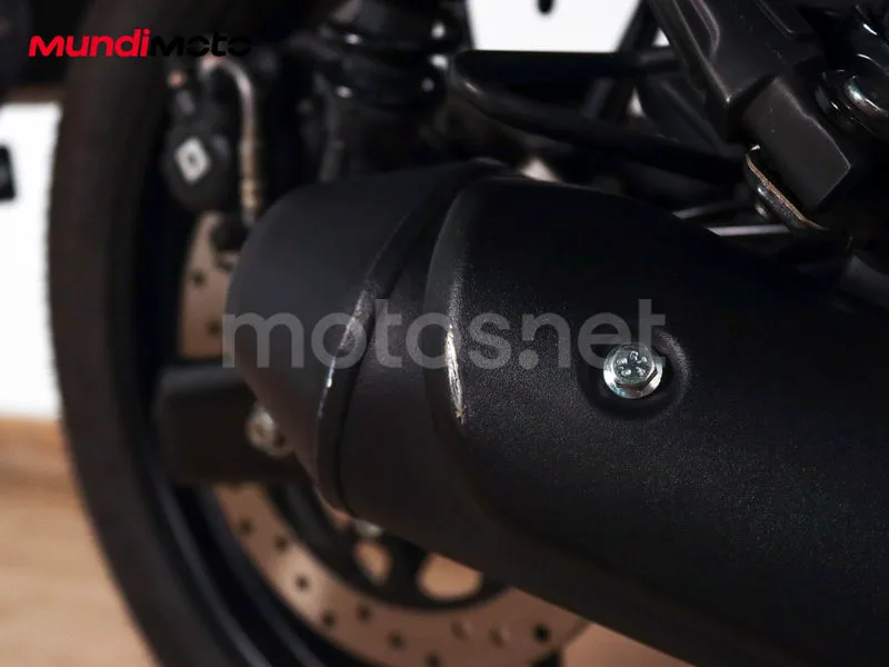 Royal Enfield Classic 350 - Vista 25