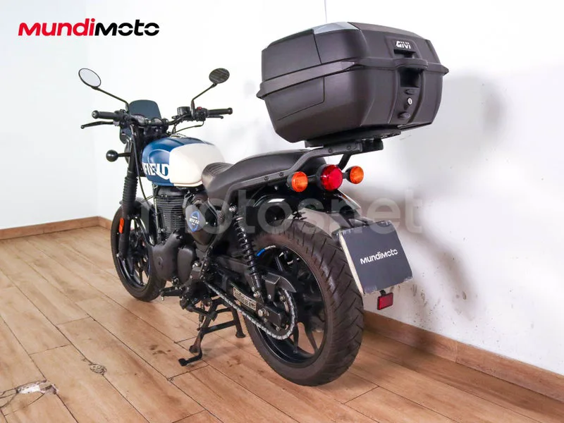 Royal Enfield Classic 350 - Vista 8