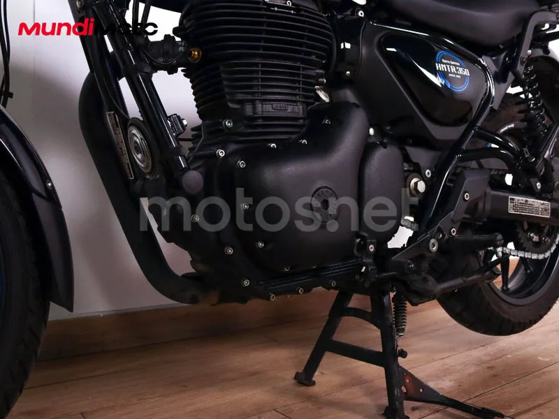 Royal Enfield Classic 350 - Vista 10