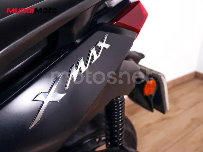 Yamaha TMAX - Vista 29
