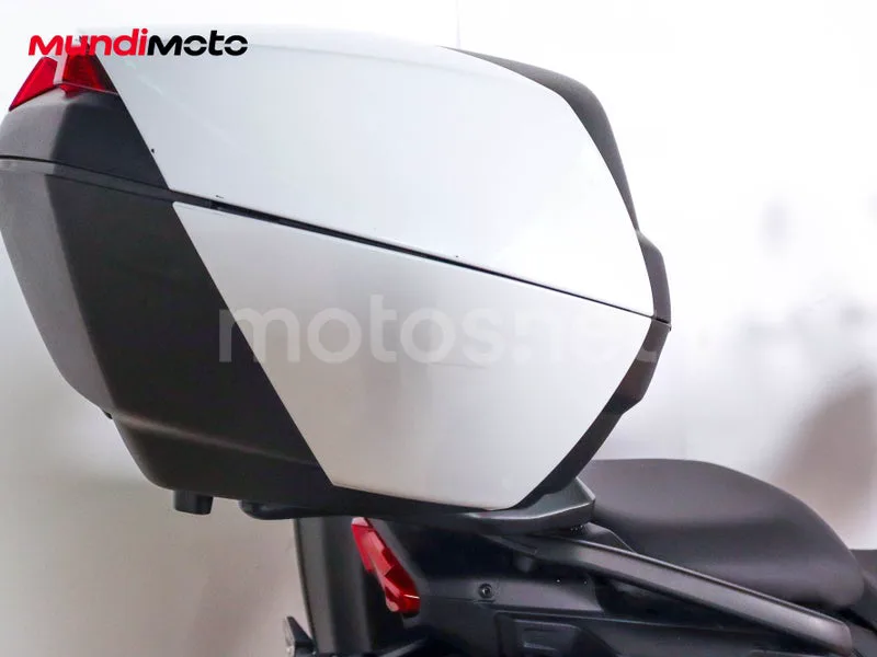 Yamaha Tracer 9 - Vista 21
