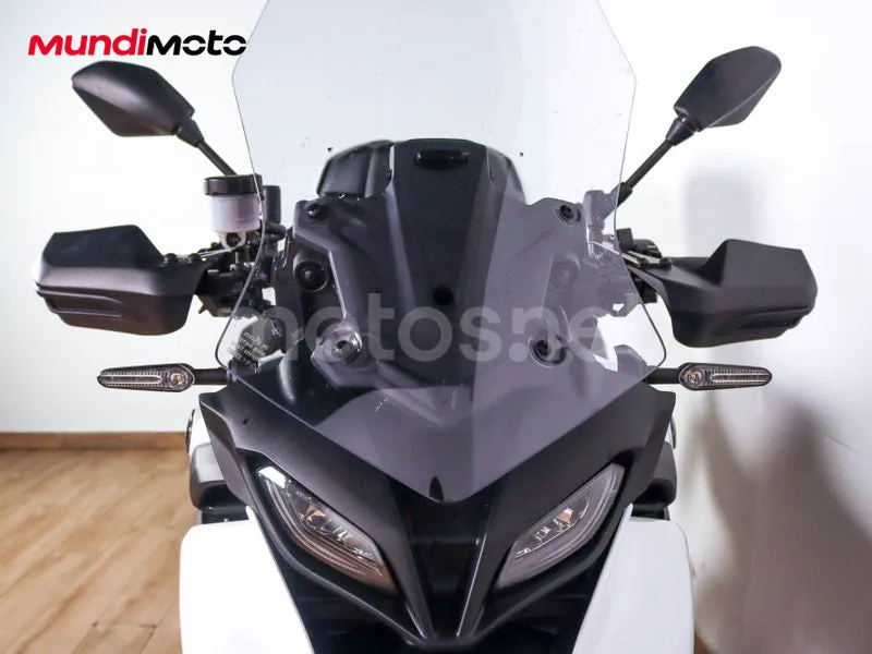 Yamaha Tracer 9 - Vista 5