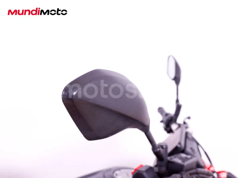 Yamaha MT-07 - Vista 24