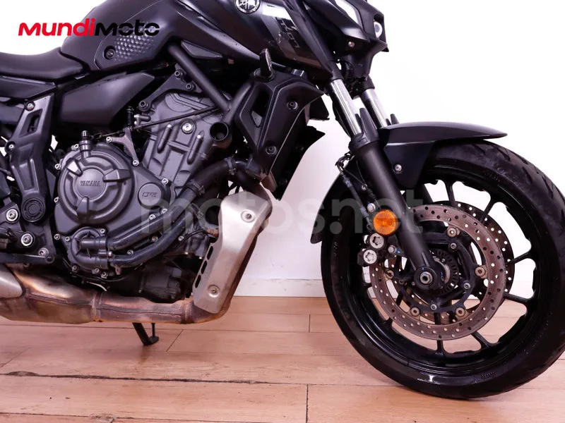 Yamaha MT-07 - Vista 46