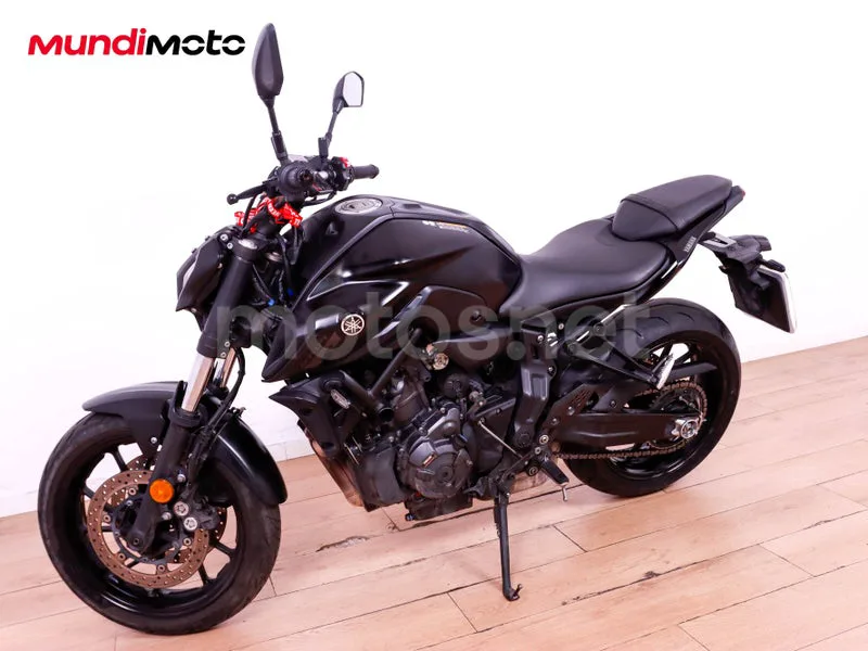 Yamaha MT-07 - Vista 7