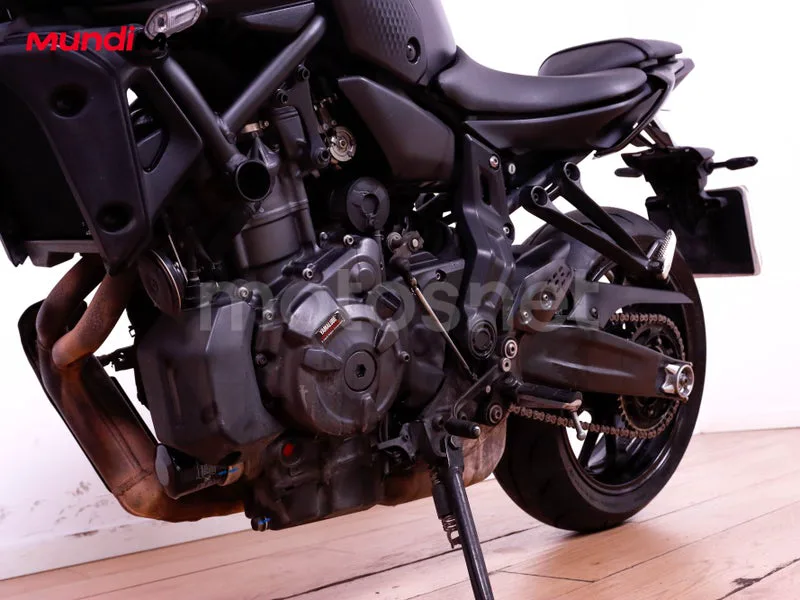 Yamaha MT-07 - Vista 10