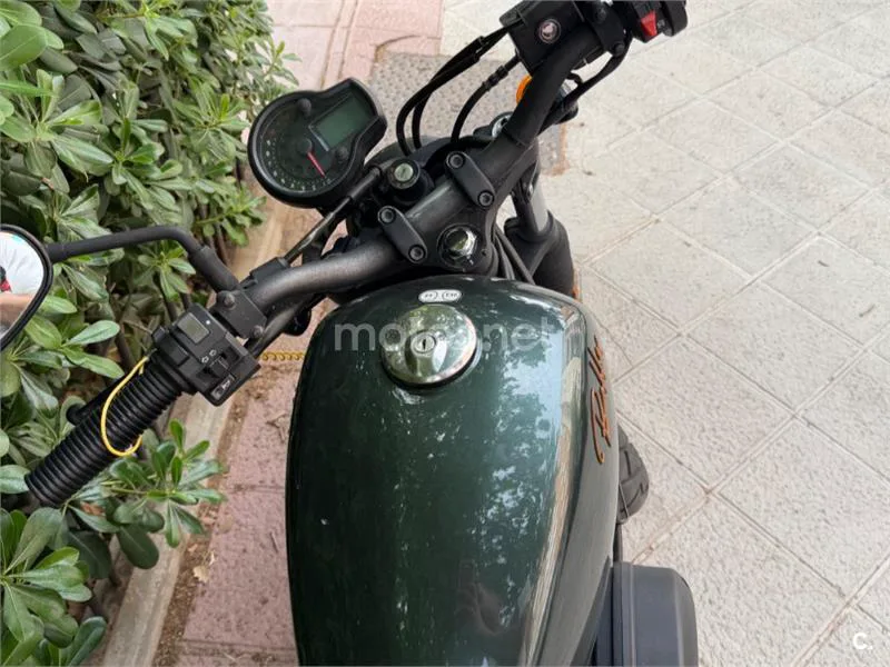 Hyosung Aquila Bobber GV 300 S - Vista 8