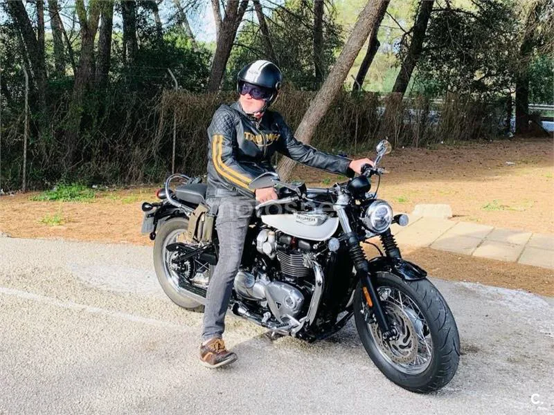 Triumph Bonneville Speedmaster - Vista 9