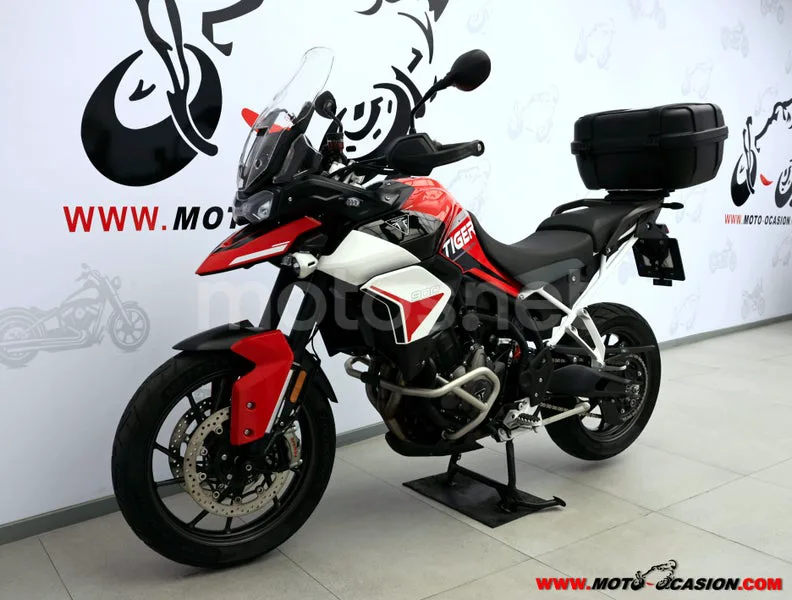 Triumph Tiger 900 - Vista 7