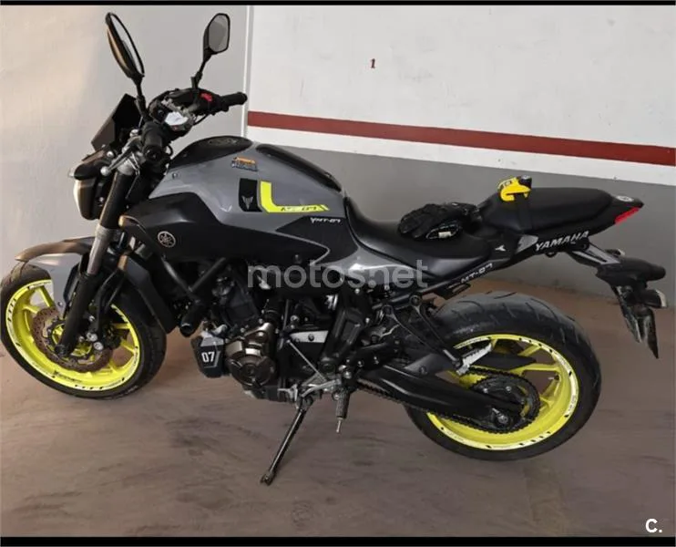 Yamaha MT-07 - Vista 3