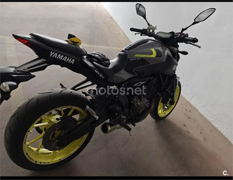 Yamaha MT-07 - Vista 5