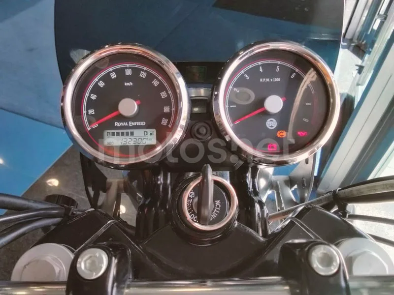 Royal Enfield Interceptor 650 - Vista 25