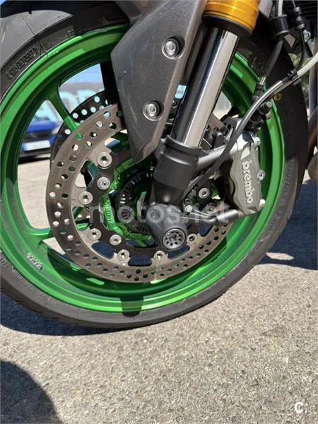 Kawasaki Z900 - Vista 11