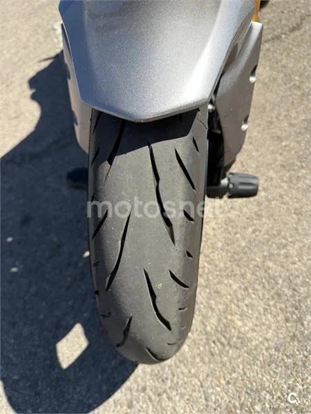 Kawasaki Z900 - Vista 12