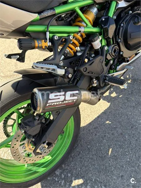 Kawasaki Z900 - Vista 4