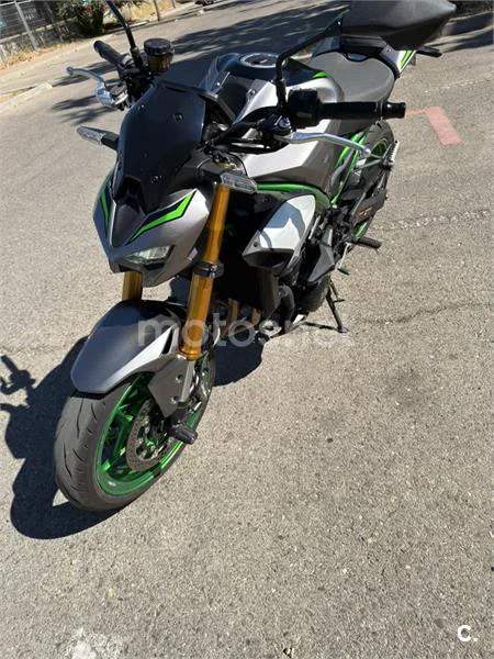 Kawasaki Z900 - Vista 10